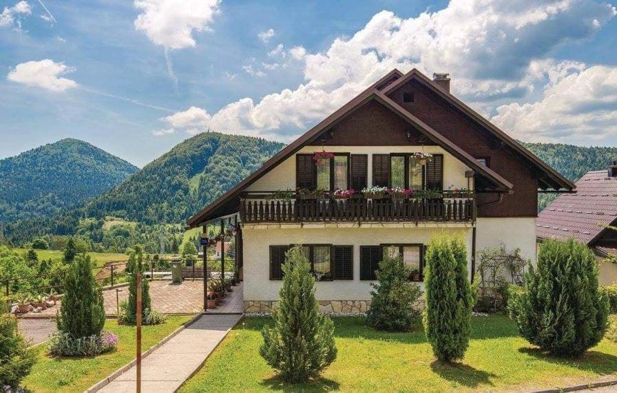 Apartman Svetlicic Ravna Gora Exterior photo